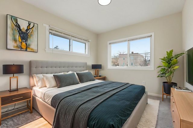 3722 Queen Avenue N, Minneapolis, MN 55412