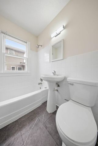 3722 Queen Avenue N, Minneapolis, MN 55412