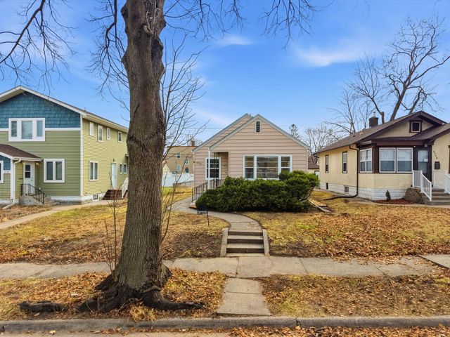 3722 Queen Avenue N, Minneapolis, MN 55412