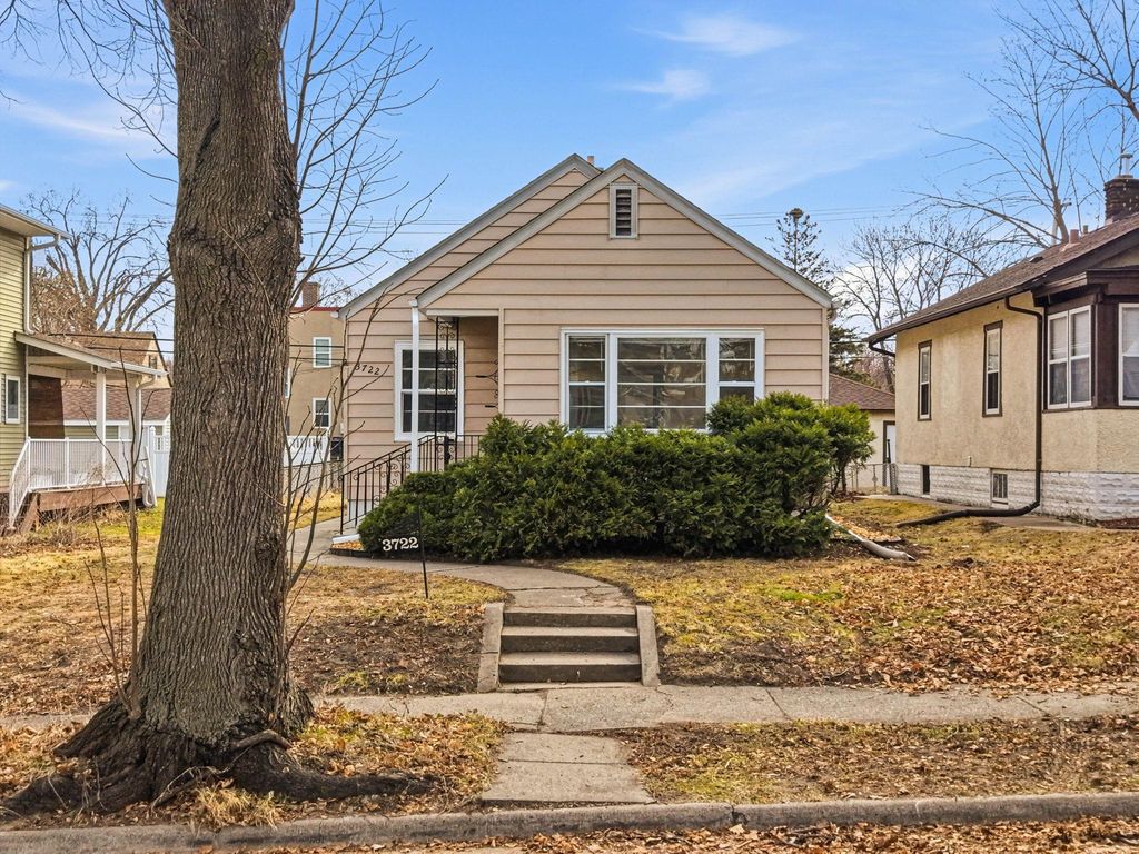 3722 Queen Avenue N, Minneapolis, MN 55412