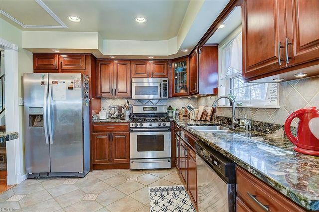 3713 Virginius DR, Virginia Beach, VA 23452