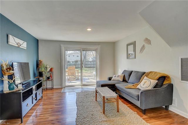 3713 Virginius DR, Virginia Beach, VA 23452