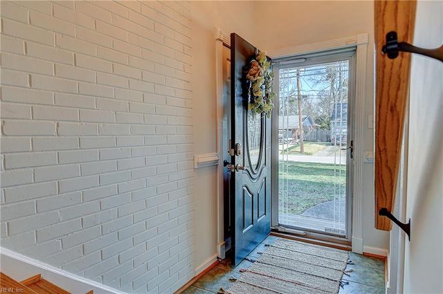 3713 Virginius DR, Virginia Beach, VA 23452