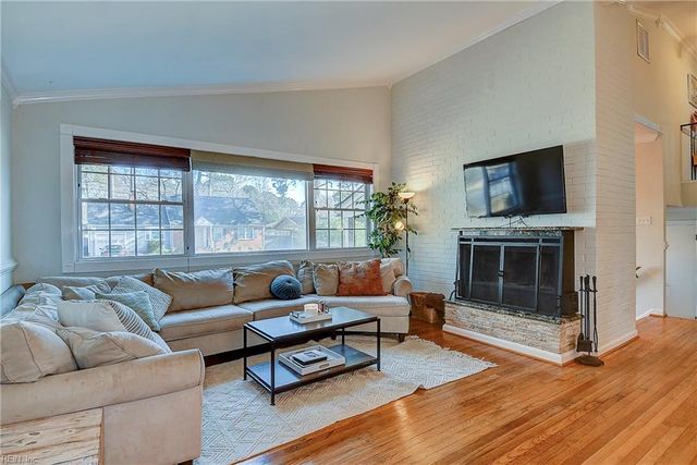 3713 Virginius DR, Virginia Beach, VA 23452
