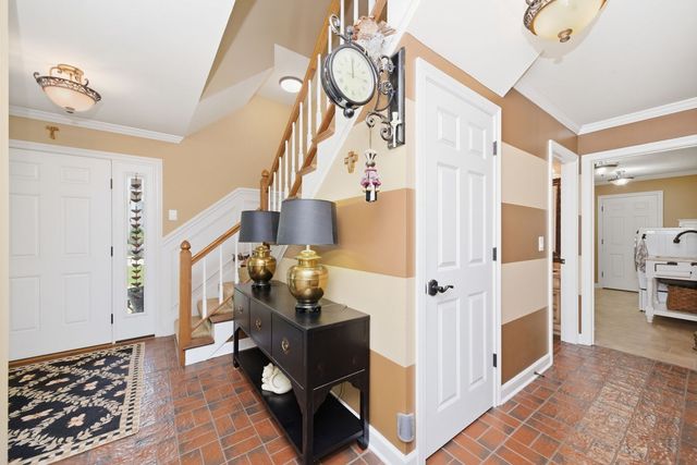 6662 Breckenridge Road, Lisle, IL 60532