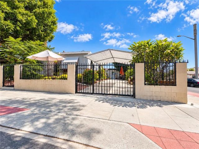 2111 Bird Street, Los Angeles, CA 90033