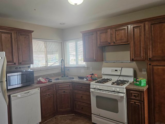 23336 Allor Street, Saint Clair Shores, MI 48082