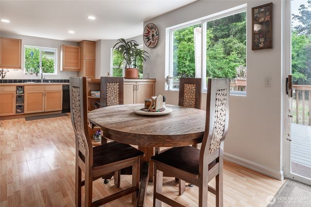7318 E Raintree Lane, Port Orchard, WA 98366