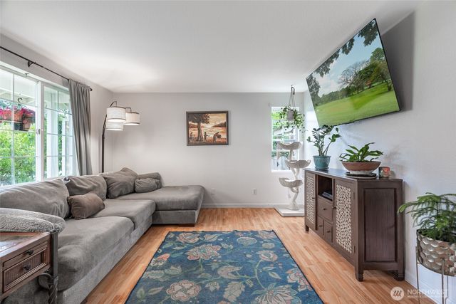 7318 E Raintree Lane, Port Orchard, WA 98366