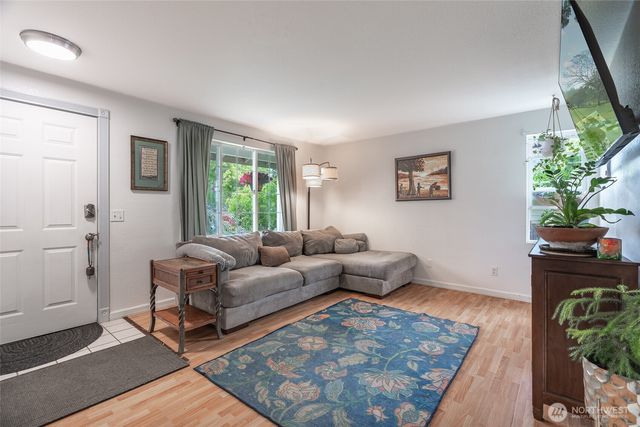 7318 E Raintree Lane, Port Orchard, WA 98366