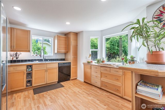 7318 E Raintree Lane, Port Orchard, WA 98366