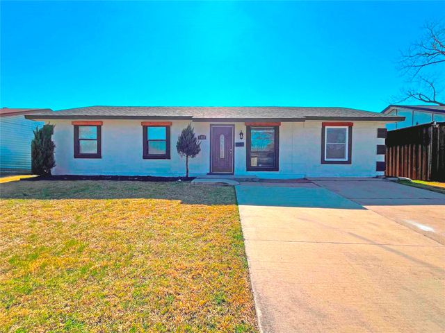 3829 Newport Drive, Garland, TX 75043