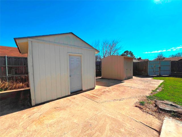 3829 Newport Drive, Garland, TX 75043