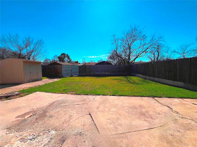 3829 Newport Drive, Garland, TX 75043