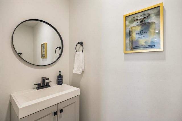 9203 Belle Park Drive, Houston, TX 77099