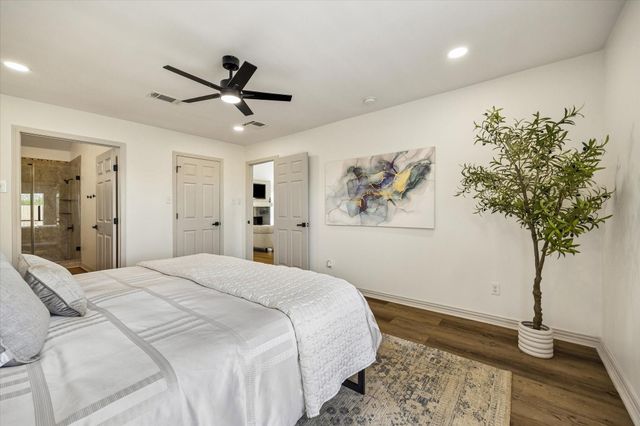 9203 Belle Park Drive, Houston, TX 77099