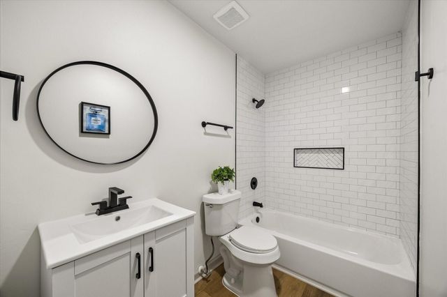 9203 Belle Park Drive, Houston, TX 77099