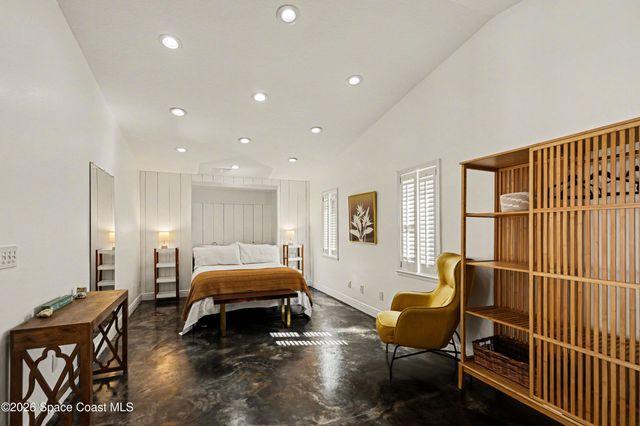 350 Amberjack Place E, Melbourne Beach, FL 32951