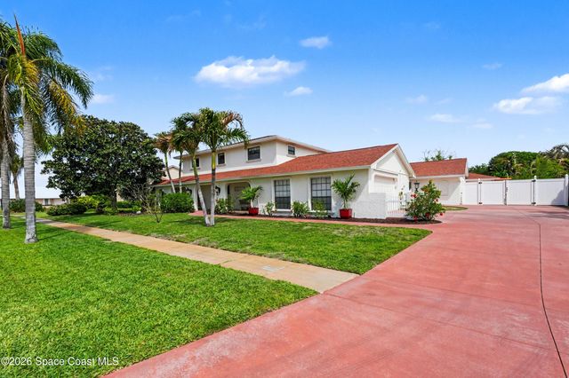 350 Amberjack Place E, Melbourne Beach, FL 32951