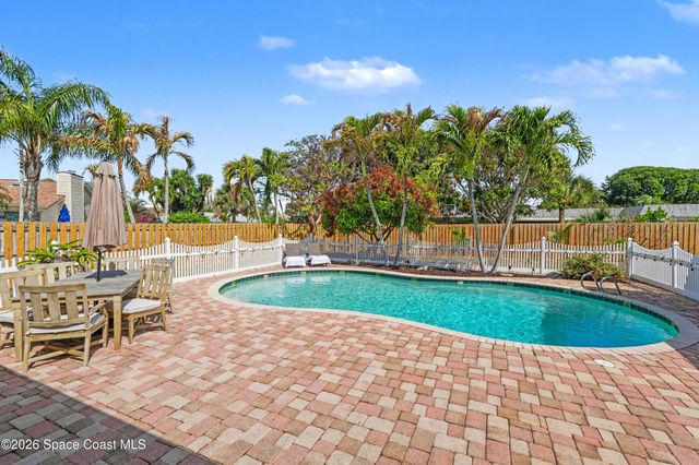 350 Amberjack Place E, Melbourne Beach, FL 32951