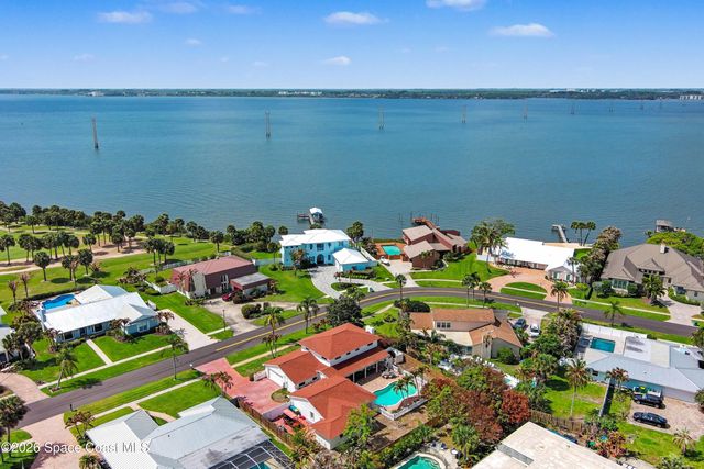 350 Amberjack Place E, Melbourne Beach, FL 32951