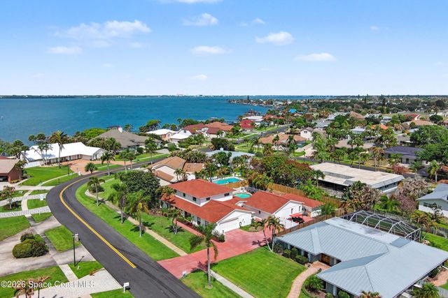 350 Amberjack Place E, Melbourne Beach, FL 32951