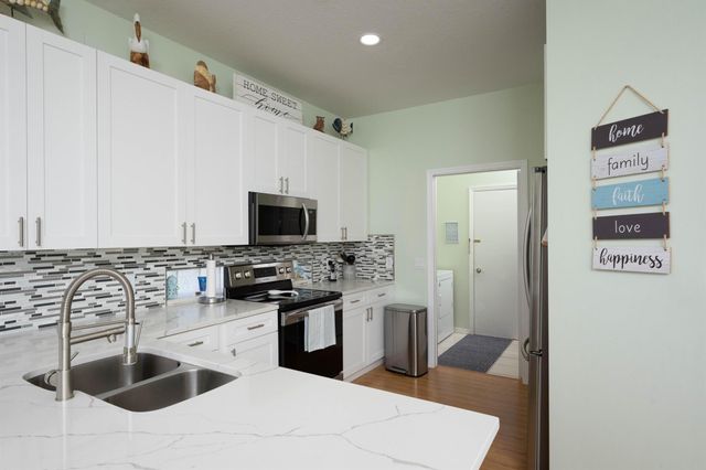 520 NW Galatone Court, Port St Lucie, FL 34986