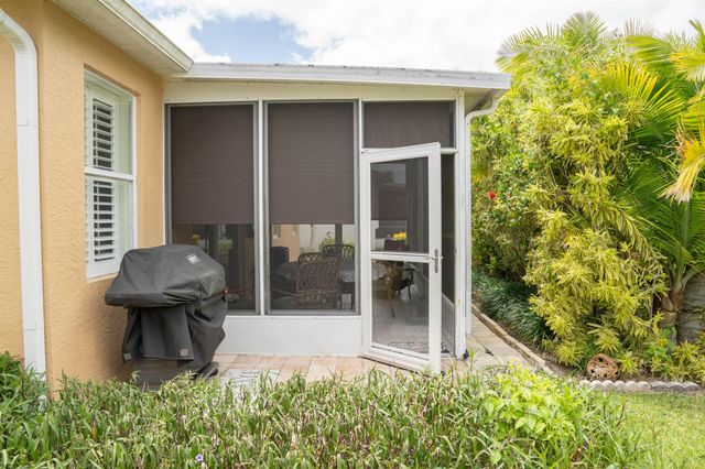 520 NW Galatone Court, Port St Lucie, FL 34986