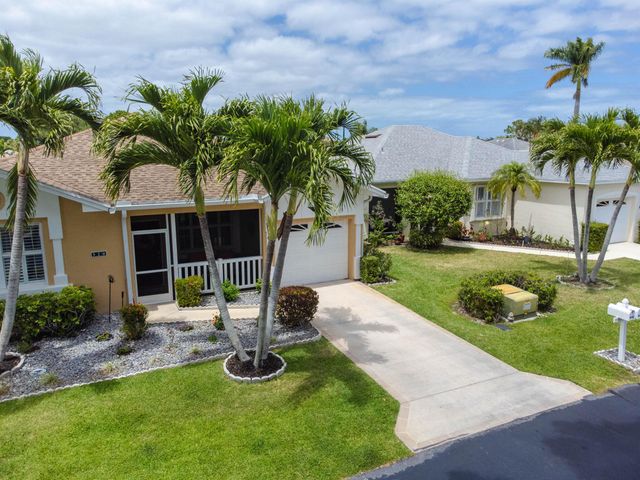 520 NW Galatone Court, Port St Lucie, FL 34986