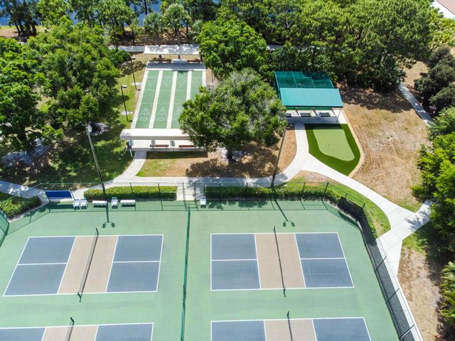 520 NW Galatone Court, Port St Lucie, FL 34986