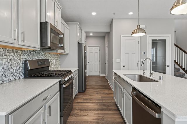 7265 Zircon Court N, Maple Grove, MN 55311