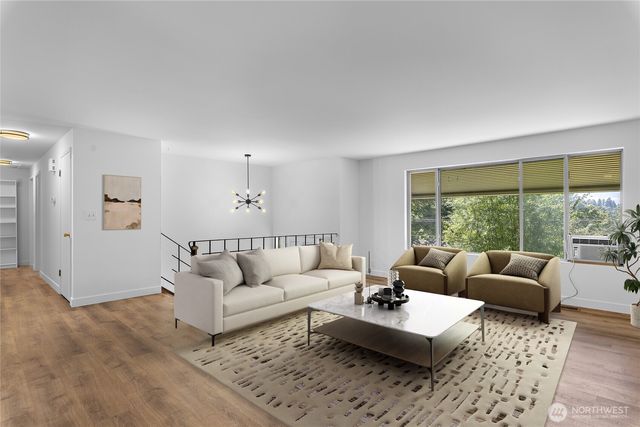 203 105th Avenue SE, Bellevue, WA 98004