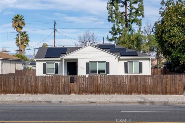 17731 Burbank Boulevard, Encino, CA 91316