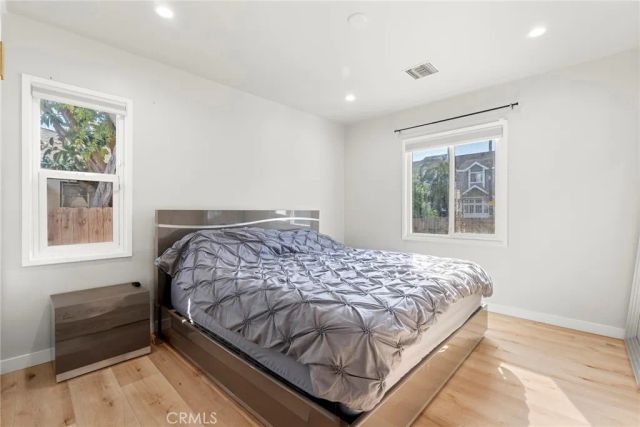 17731 Burbank Boulevard, Encino, CA 91316