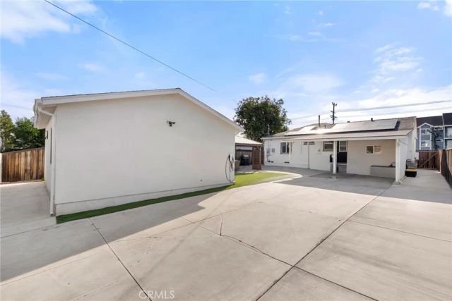 17731 Burbank Boulevard, Encino, CA 91316