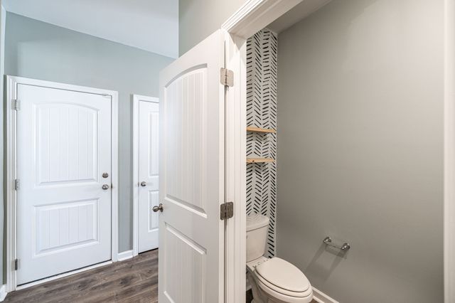 1168 Barry Baker Ln, White House, TN 37188