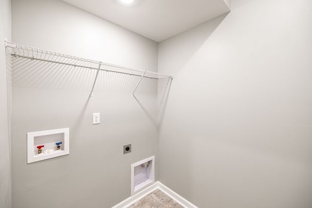 1168 Barry Baker Ln, White House, TN 37188