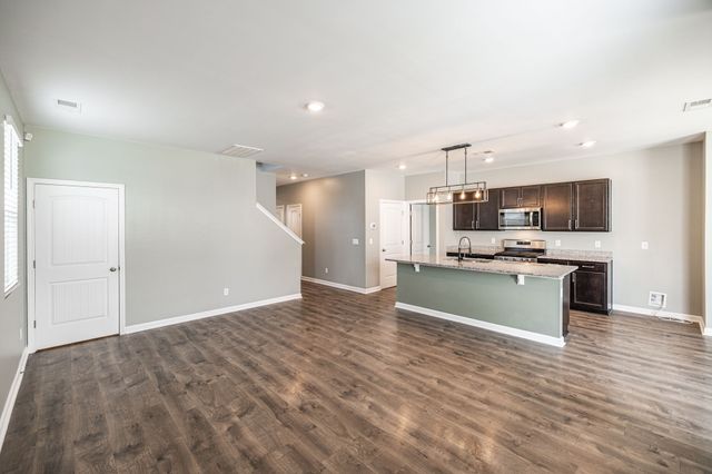 1168 Barry Baker Ln, White House, TN 37188