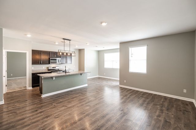 1168 Barry Baker Ln, White House, TN 37188