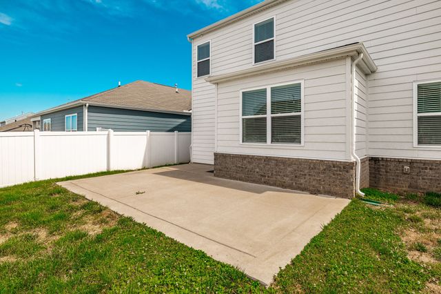 1168 Barry Baker Ln, White House, TN 37188