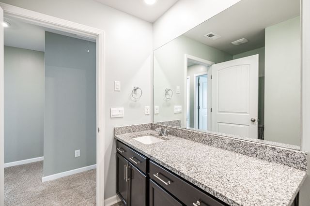 1168 Barry Baker Ln, White House, TN 37188