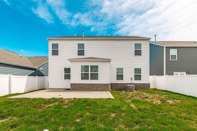 1168 Barry Baker Ln, White House, TN 37188