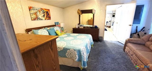 406 W Denver Avenue, Seadrift, TX 77983