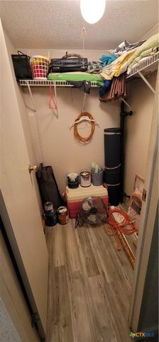 406 W Denver Avenue, Seadrift, TX 77983