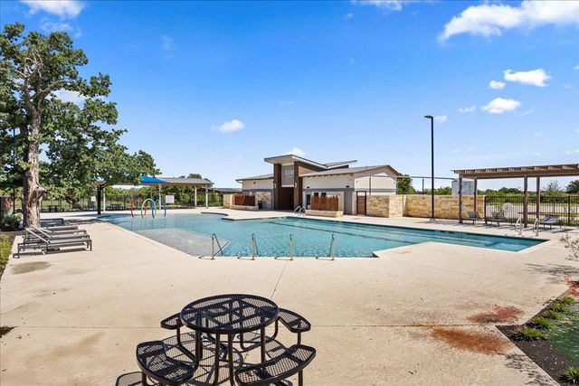 221 Firethorn RD, Marble Falls, TX 78654