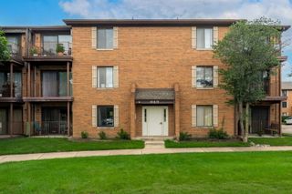 649 N Briar Hill Lane 1, Addison, IL 60101