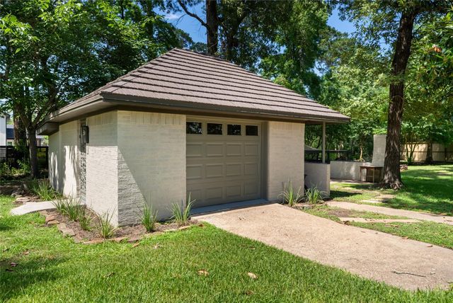 15585 Bedford Lane, Conroe, TX 77384