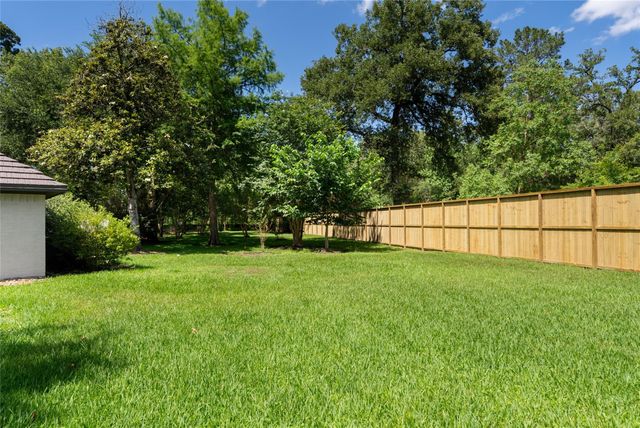 15585 Bedford Lane, Conroe, TX 77384