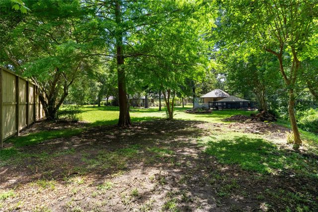15585 Bedford Lane, Conroe, TX 77384