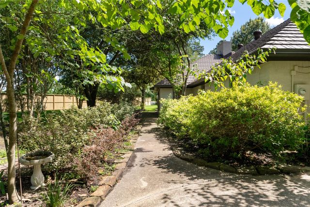 15585 Bedford Lane, Conroe, TX 77384